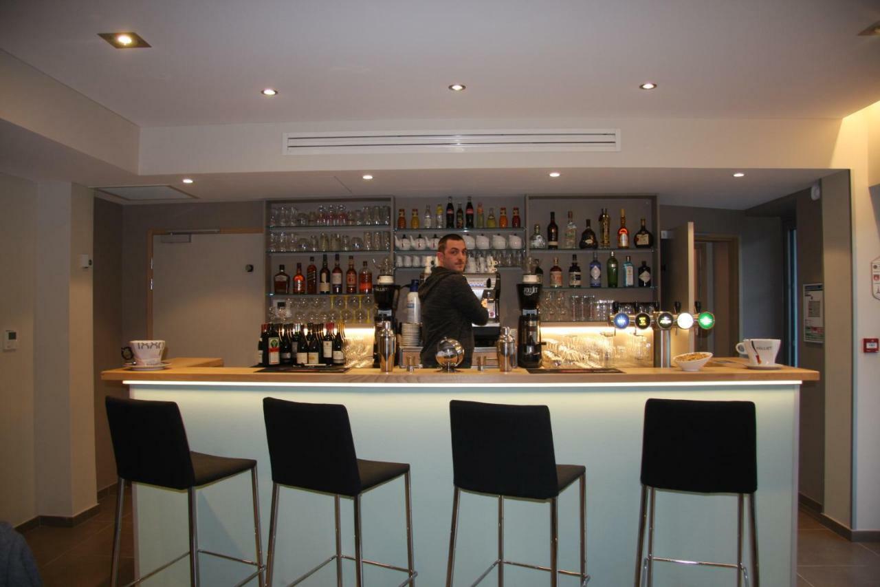 ססל Hotel Du Rhone מראה חיצוני תמונה